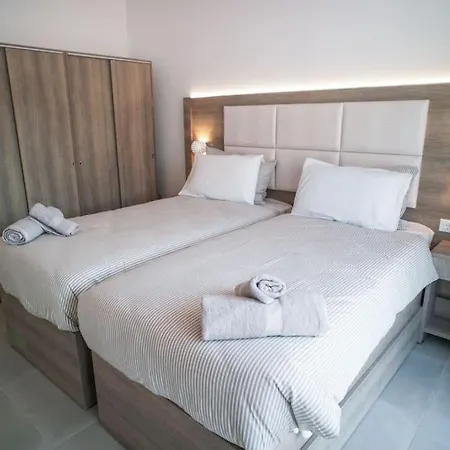 Di Pietra Ii Liapades